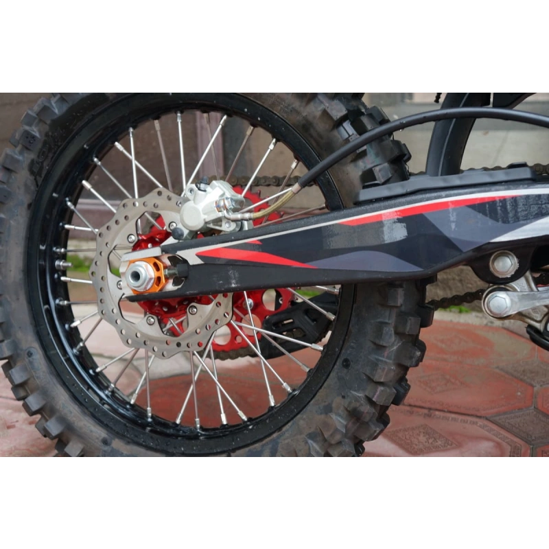Мотоцикл кроссовый эндуро ZUUM Buster NC300