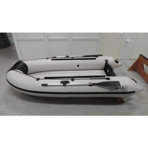 Лодка ПВХ COMPAS 325E + 2х-тактный лодочный мотор MERCURY ME 9.9 MH TMC (247CC) 2584076