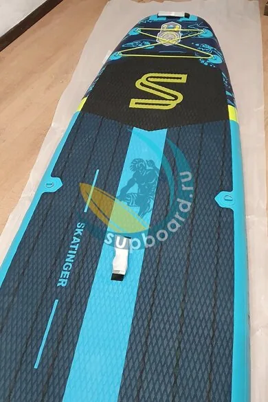 sapbord-skatinger-blumarine-116-kovrik.jpg