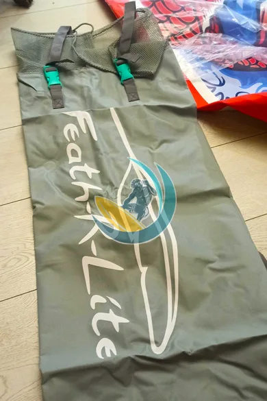 sap-doska-funwater-feath-r-lite-koi-sumka.png